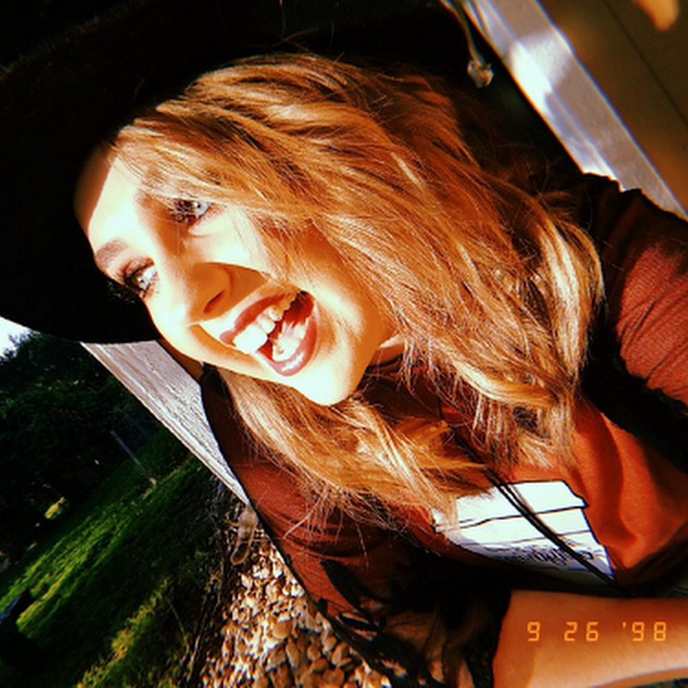 Meet your Posher, Keeley
